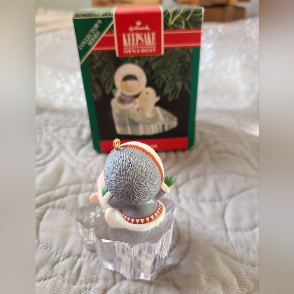 HALLMARK KEEPSAKE 1990 FROSTY FRIENDS 11TH IN SERIES CHRISTMAS ORNAMENT - Picture 7 of 14